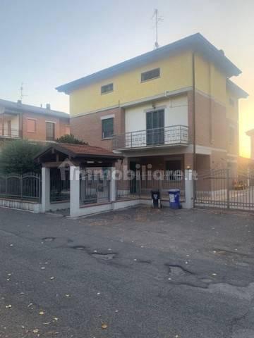 Bilocale via Eugenio Curiel 5, Masone - Gavasseto, Reggio Emilia — foto 2 di 4