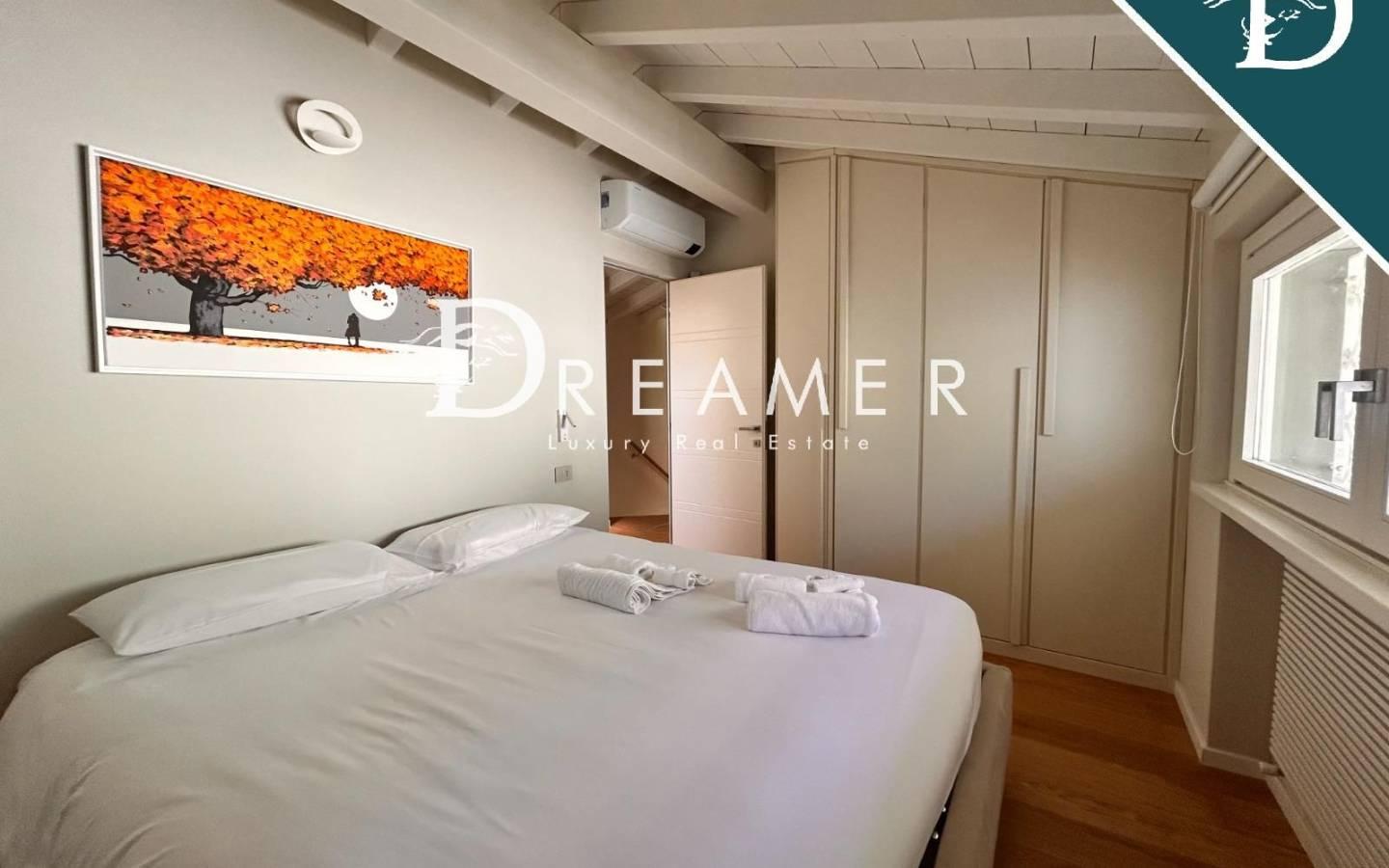 Appartamento in villa via Piave, 18, Centro, Forte dei Marmi