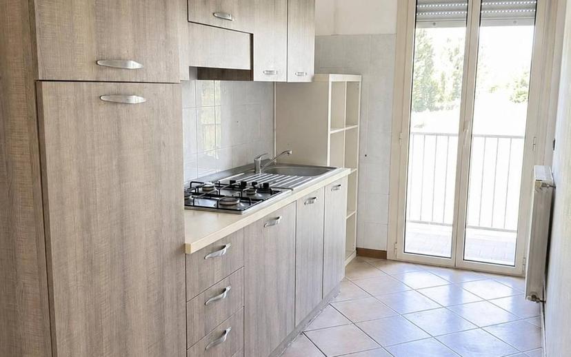 Trilocale viale Monte Grappa 20A, Centro, Castel Goffredo — foto 7 di 7