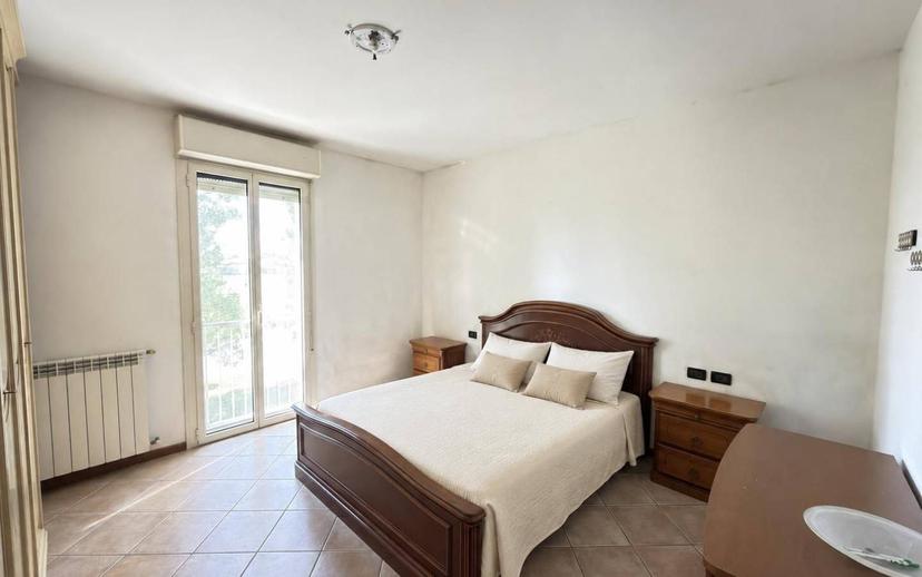 Trilocale viale Monte Grappa 20A, Centro, Castel Goffredo — foto 6 di 7
