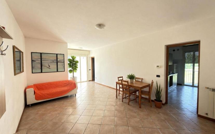 Trilocale viale Monte Grappa 20A, Centro, Castel Goffredo — foto 5 di 7