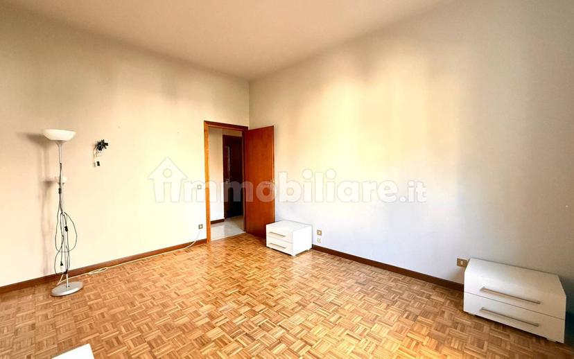 Trilocale via Emilia Est, San Lazzaro, Parma