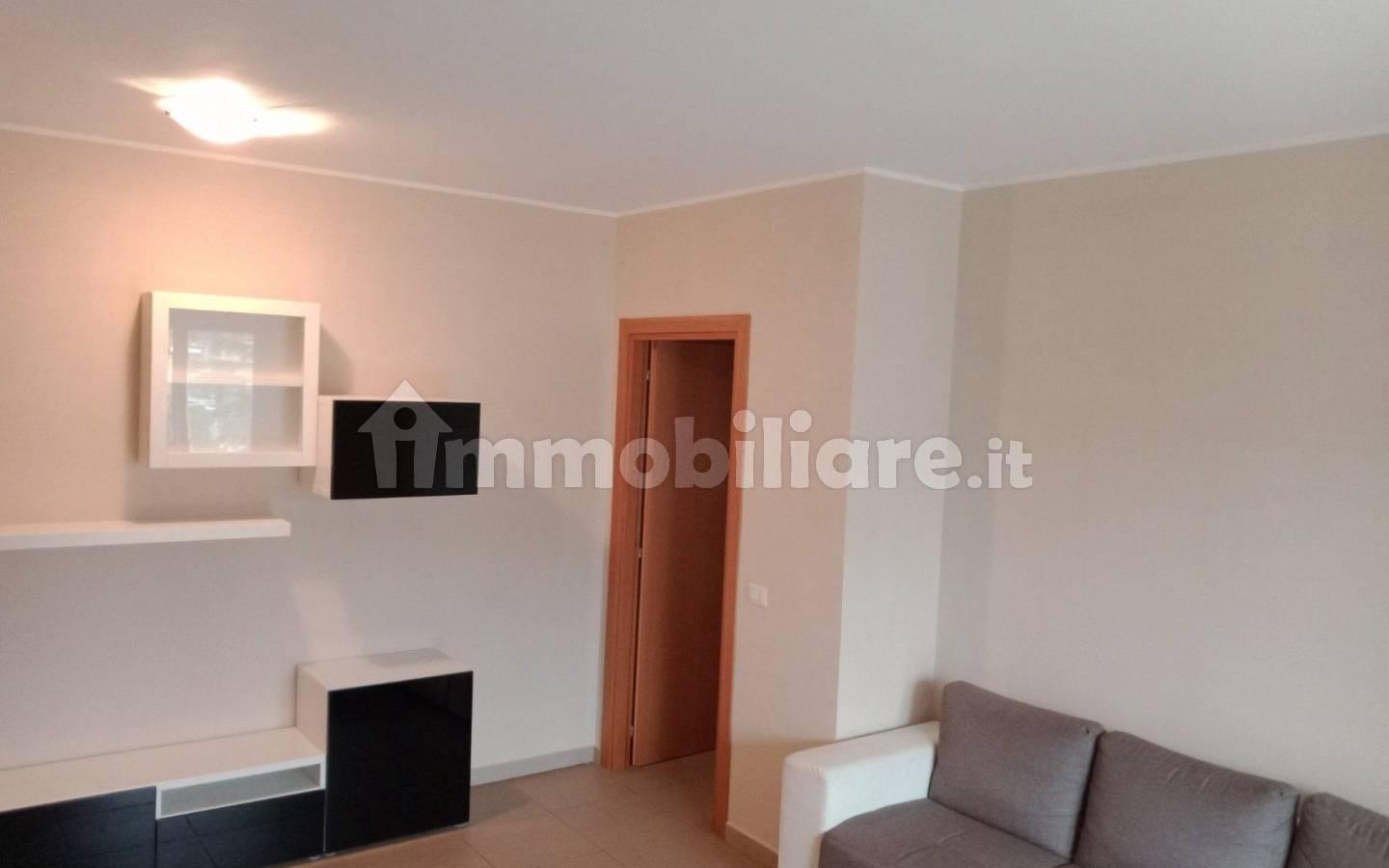 Bilocale via Cristoforo Colombo, Centro, Cassino