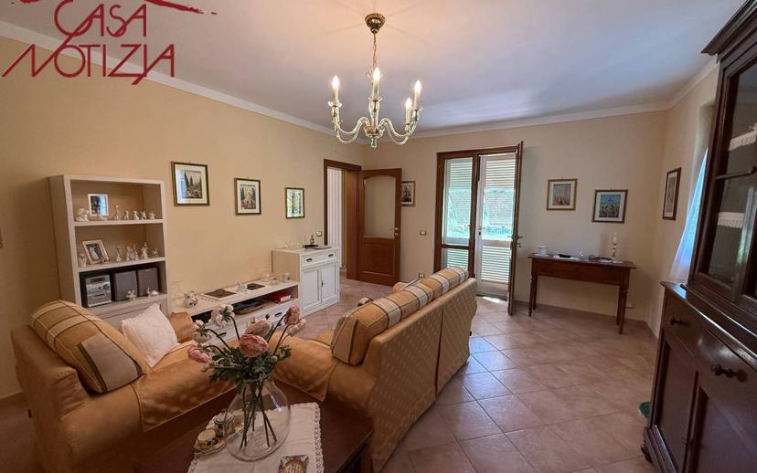 Villa unifamiliare, ottimo stato, 140 m², Vorno, Capannori — foto 12 di 32