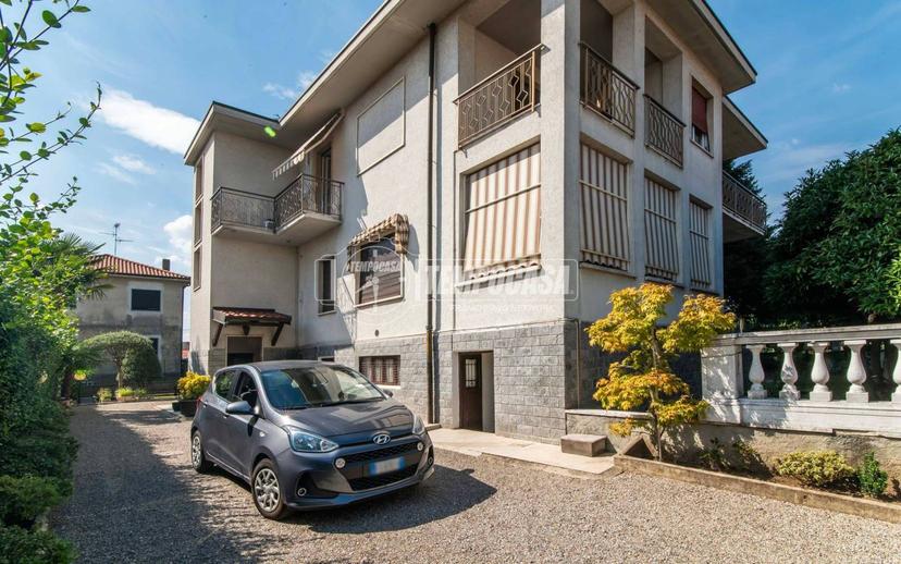 Villa bifamiliare via Enrico Toti 8, Gorla Maggiore — foto 6 di 22