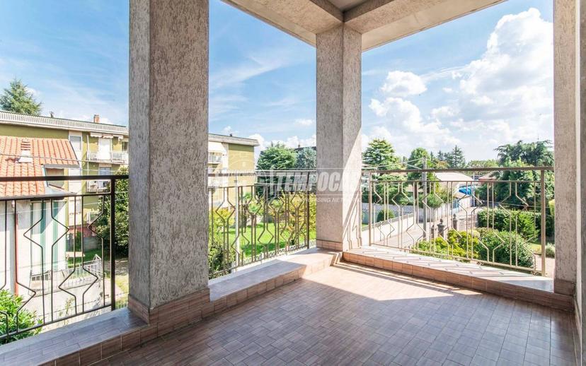 Villa bifamiliare via Enrico Toti 8, Gorla Maggiore — foto 16 di 22