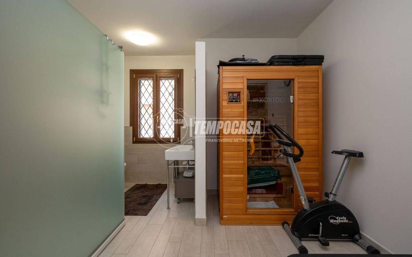 Villa bifamiliare, buono stato, 450 m², Centro, Castellarano — foto 66 di 74