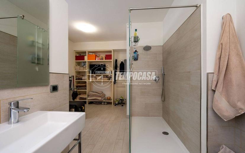 Villa bifamiliare, buono stato, 450 m², Centro, Castellarano — foto 41 di 74