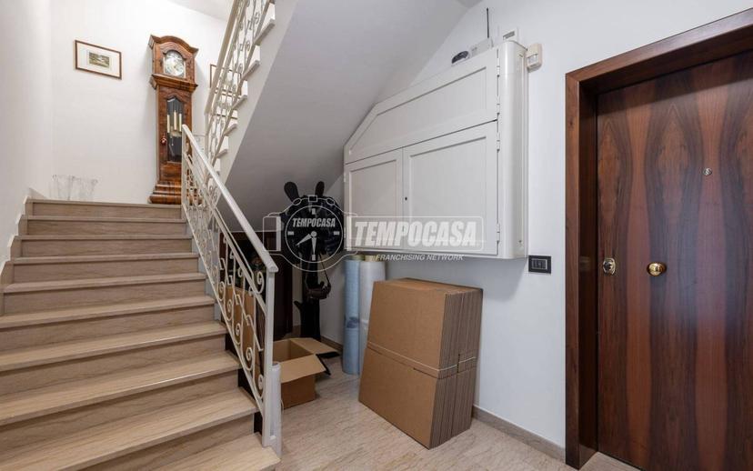 Villa bifamiliare, buono stato, 450 m², Centro, Castellarano — foto 3 di 74