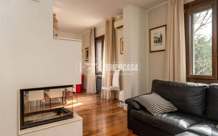 Villa bifamiliare, buono stato, 450 m², Centro, Castellarano — foto 64 di 74