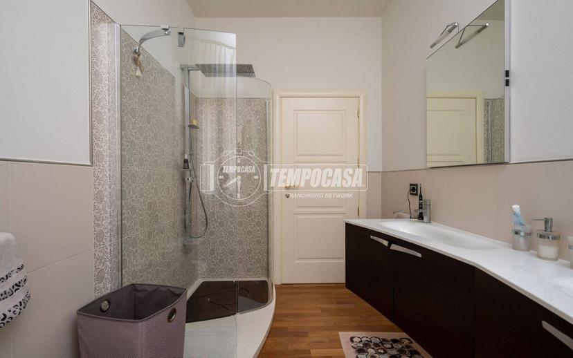 Villa bifamiliare, buono stato, 450 m², Centro, Castellarano — foto 60 di 74
