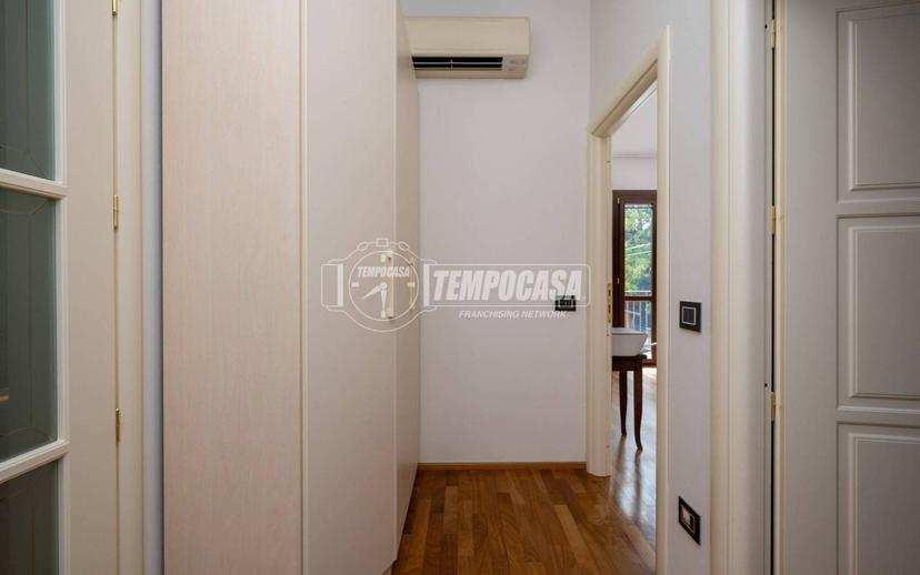 Villa bifamiliare, buono stato, 450 m², Centro, Castellarano — foto 74 di 74