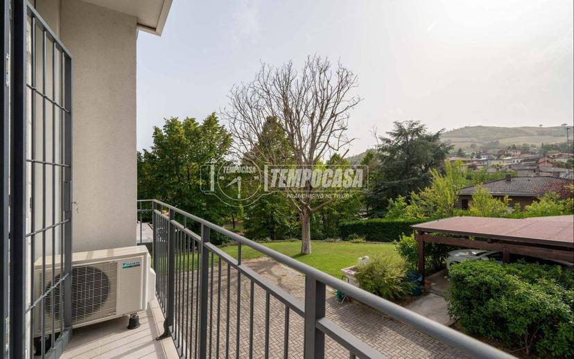 Villa bifamiliare, buono stato, 450 m², Centro, Castellarano — foto 17 di 74