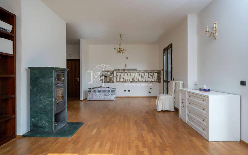 Villa bifamiliare, buono stato, 450 m², Centro, Castellarano — foto 33 di 74