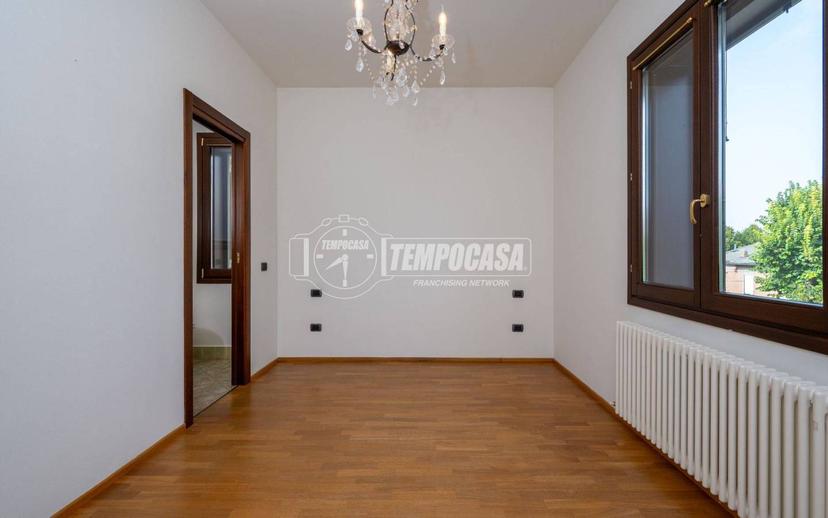 Villa bifamiliare, buono stato, 450 m², Centro, Castellarano — foto 49 di 74