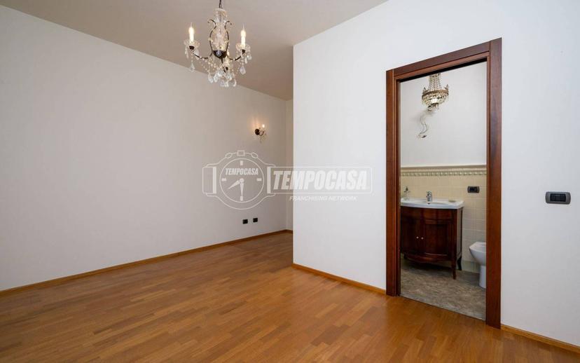 Villa bifamiliare, buono stato, 450 m², Centro, Castellarano — foto 30 di 74