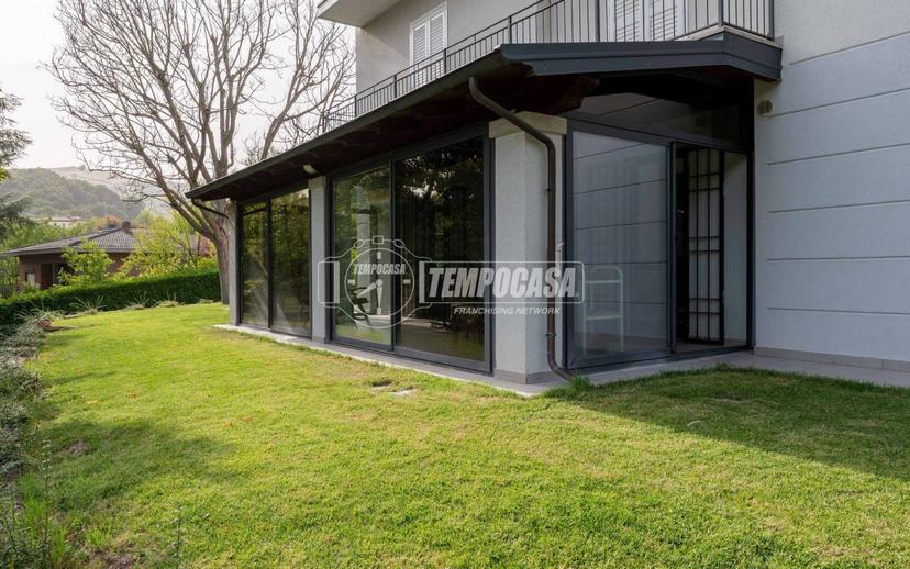 Villa bifamiliare, buono stato, 450 m², Centro, Castellarano — foto 4 di 74