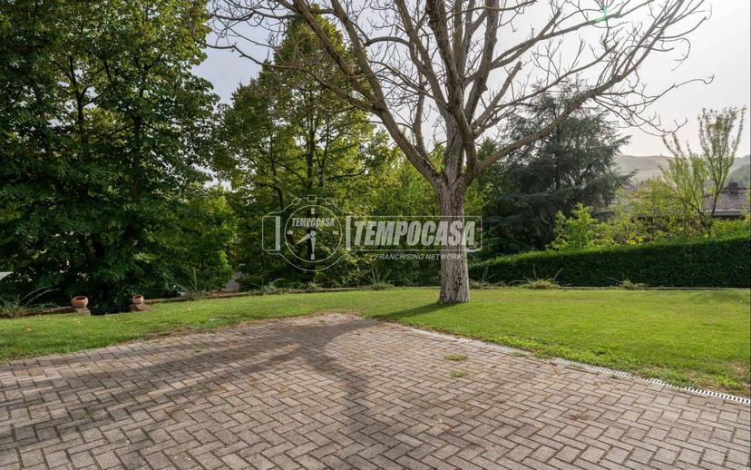 Villa bifamiliare, buono stato, 450 m², Centro, Castellarano — foto 43 di 74