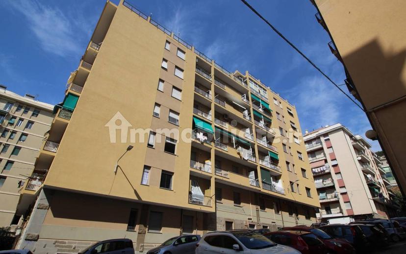 Trilocale via Voltri, Voltri, Genova