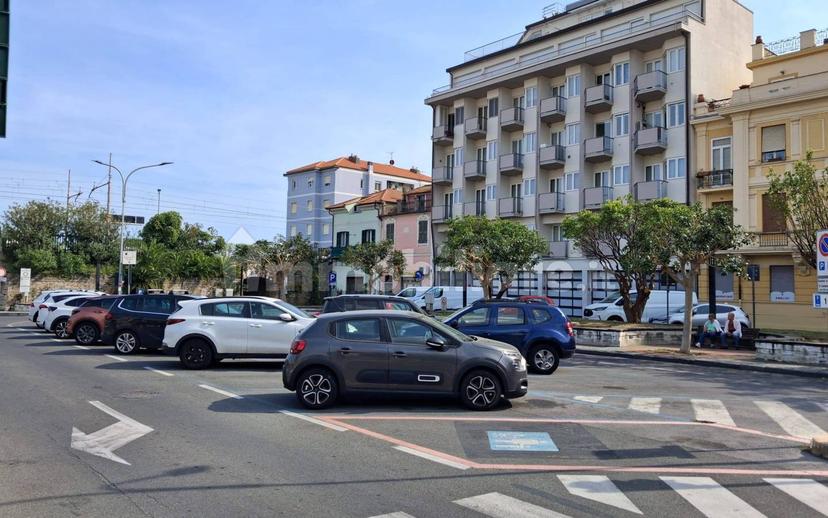 Trilocale piazza della Libertà 4, Borghetto Santo Spirito — foto 19 di 33