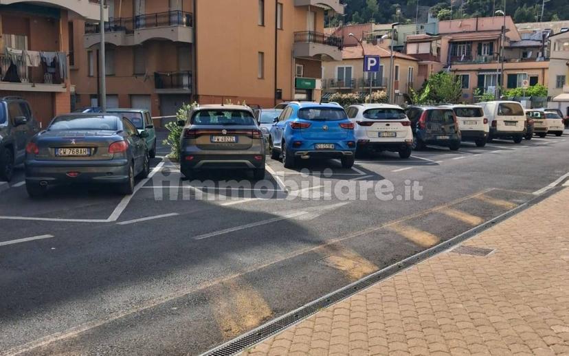 Trilocale piazza della Libertà 4, Borghetto Santo Spirito — foto 25 di 33