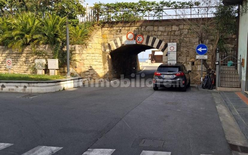 Trilocale piazza della Libertà 4, Borghetto Santo Spirito — foto 15 di 33