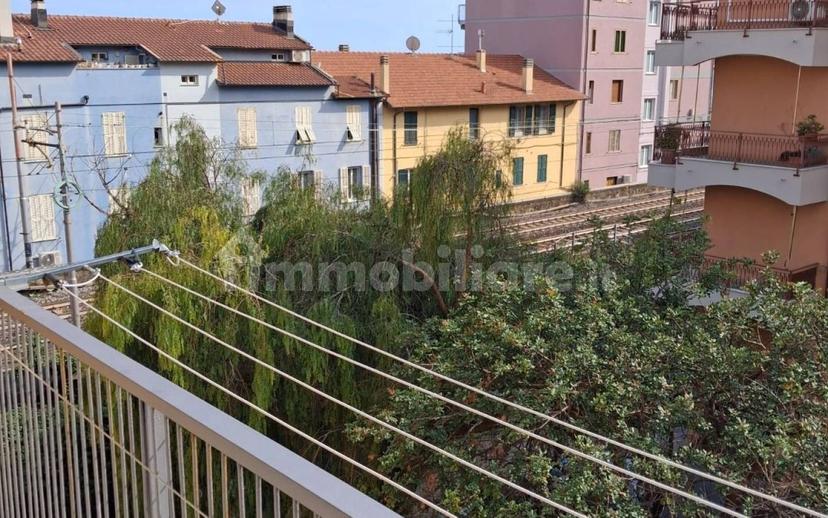 Trilocale piazza della Libertà 4, Borghetto Santo Spirito — foto 18 di 33