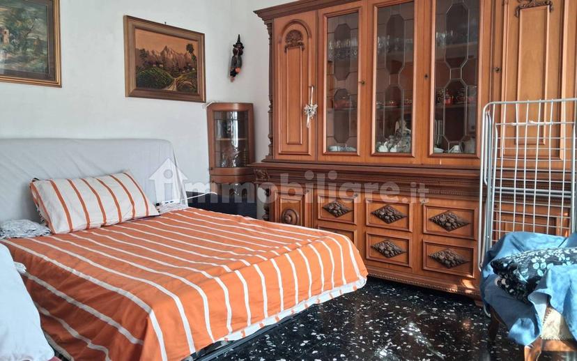 Trilocale piazza della Libertà 4, Borghetto Santo Spirito — foto 16 di 33