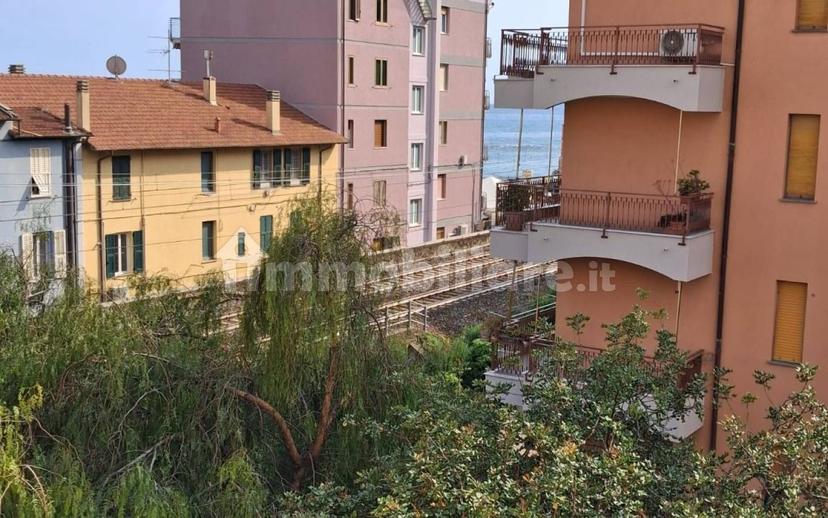 Trilocale piazza della Libertà 4, Borghetto Santo Spirito — foto 17 di 33