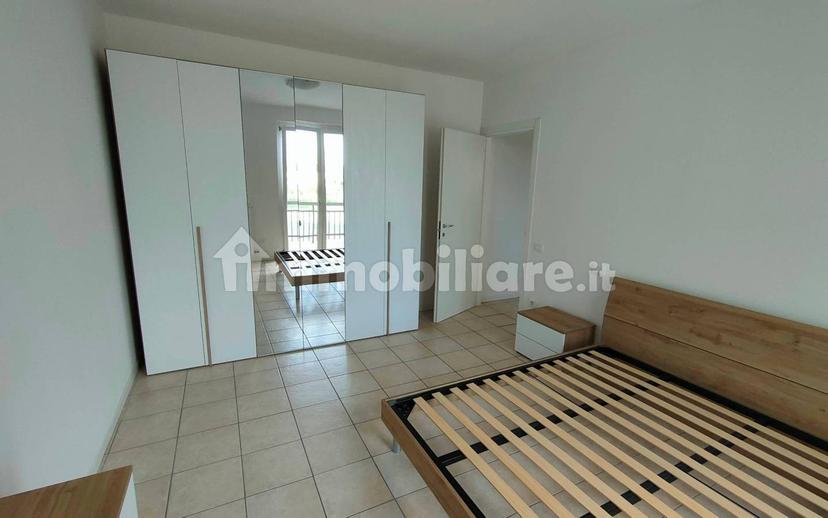 Trilocale ottimo stato, primo piano, Centro, Isola Rizza — foto 14 di 16