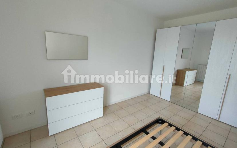 Trilocale ottimo stato, primo piano, Centro, Isola Rizza — foto 9 di 16