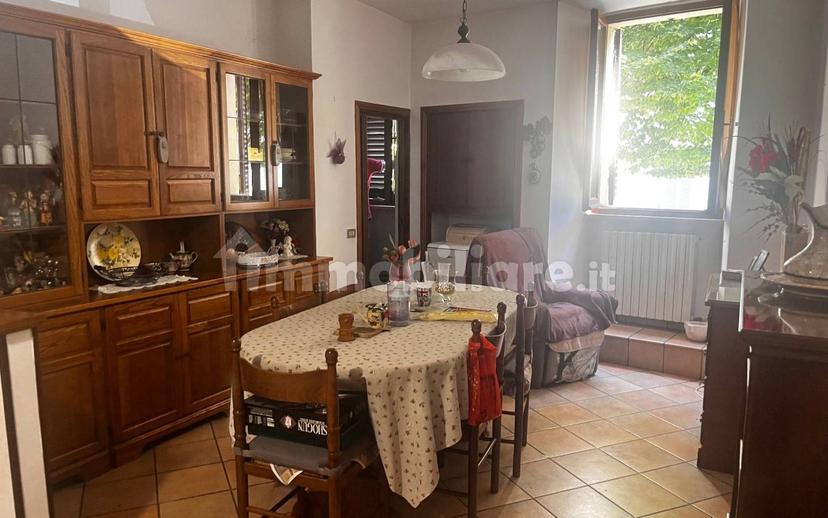 Trilocale via dell'Anfiteatro, Centro Storico, Spoleto — foto 14 di 14