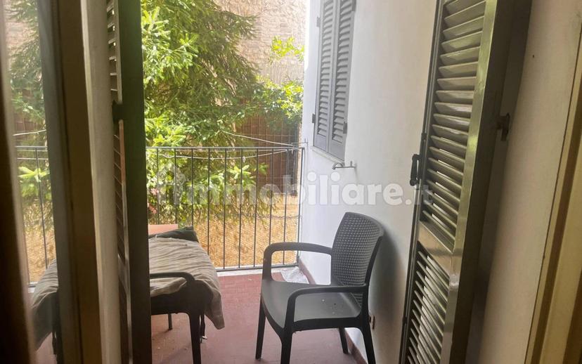 Trilocale via dell'Anfiteatro, Centro Storico, Spoleto — foto 10 di 14