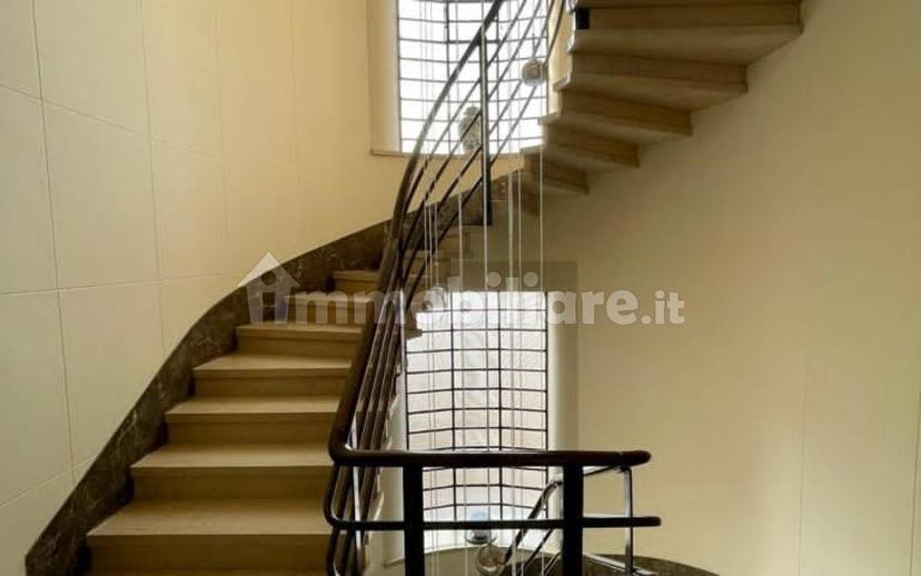 Trilocale via passerini 7, Centro Storico, Monza — foto 12 di 19