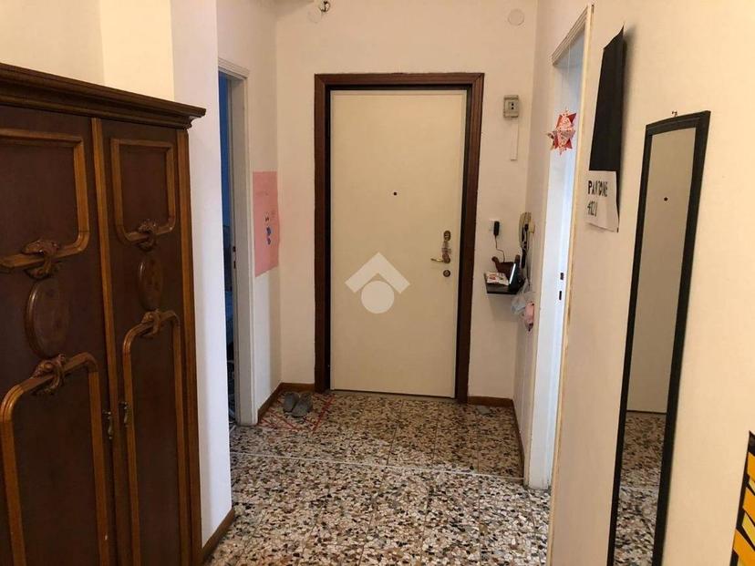 Quadrilocale viale Camillo Golgi 35, Policlinico, Pavia — foto 7 di 24