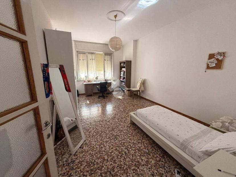 Quadrilocale viale Camillo Golgi 35, Policlinico, Pavia — foto 17 di 24