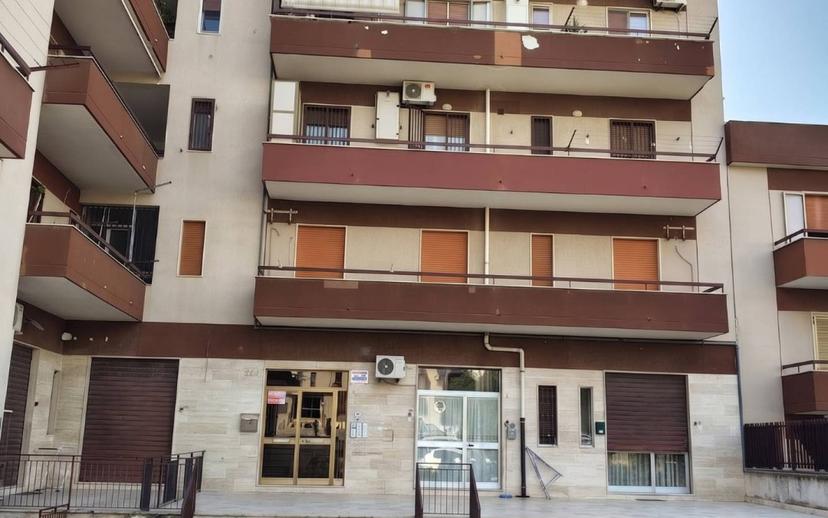 Bilocale piazza delle Rose 6, Centro, Manfredonia — foto 4 di 12