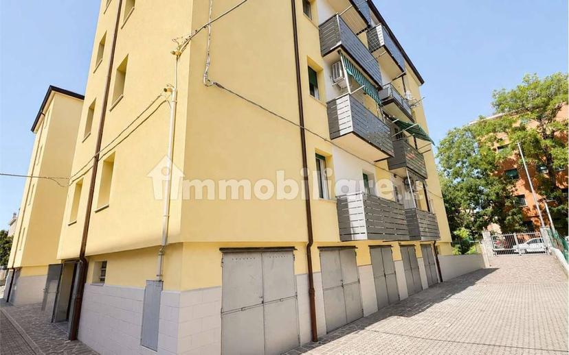 Trilocale San Donato – Ristrutturato Con Balcone, San Donato, Bologna — foto 2 di 24