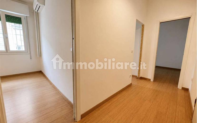 Trilocale San Donato – Ristrutturato Con Balcone, San Donato, Bologna — foto 3 di 24