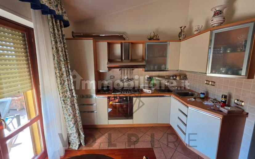 Attico ottimo stato, 145 m², Bastia Umbra — foto 11 di 30