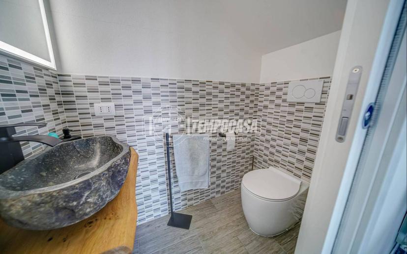 Trilocale via Tintoretto, Centro, Borgo Ticino — foto 13 di 28