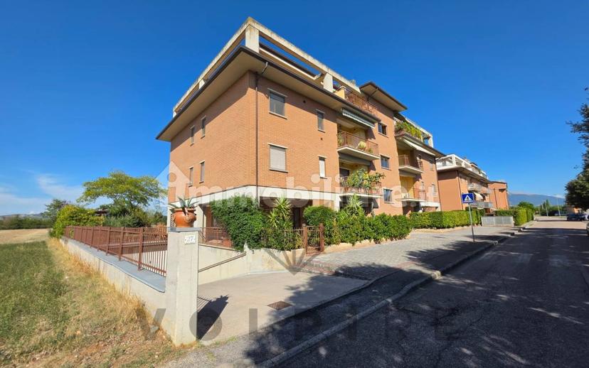 Attico ottimo stato, 145 m², Bastia Umbra — foto 7 di 30