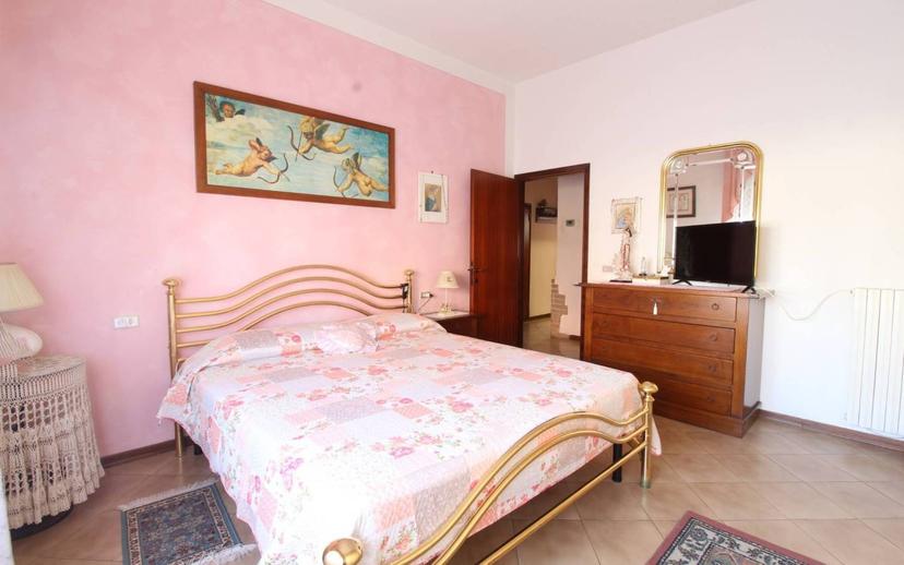 Appartamento via San Crespino 10, Centro, Lamporecchio — foto 9 di 43