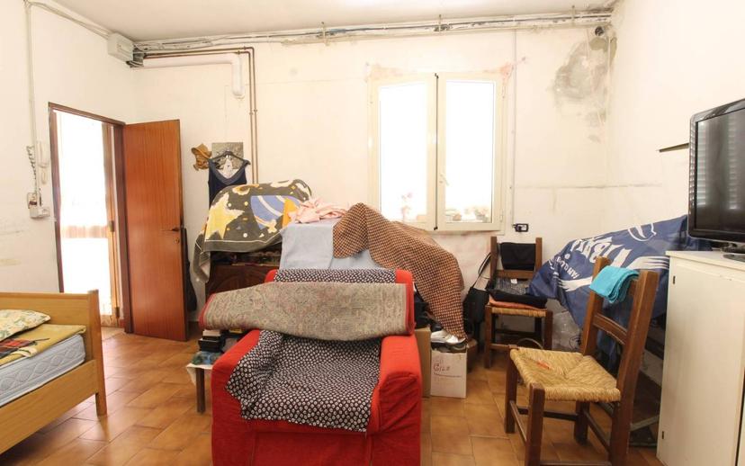 Appartamento via San Crespino 10, Centro, Lamporecchio — foto 13 di 43