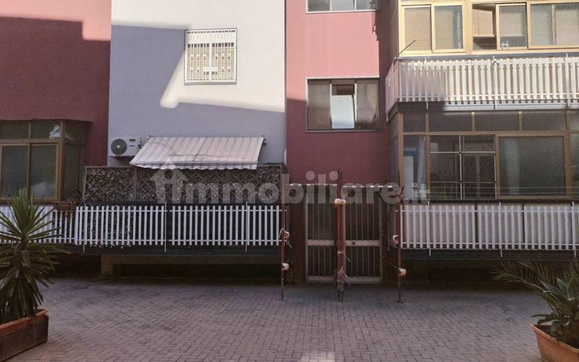 Quadrilocale viale delle Medaglie D'Oro 90, Ferrarotto - Acquedotto Greco, Catania — foto 12 di 31