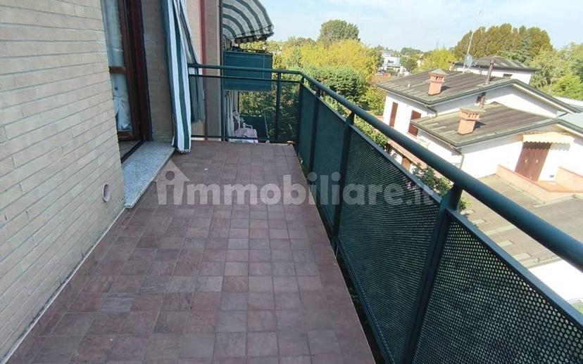 Quadrilocale via Cornelio Bentivoglio, Carrozzone, Reggio Emilia — foto 17 di 20