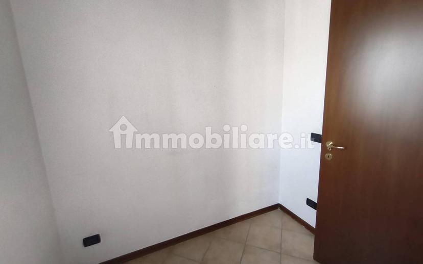 Quadrilocale via Cornelio Bentivoglio, Carrozzone, Reggio Emilia — foto 12 di 20
