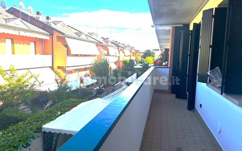 Trilocale via Garzoneri, Treviglio — foto 2 di 16