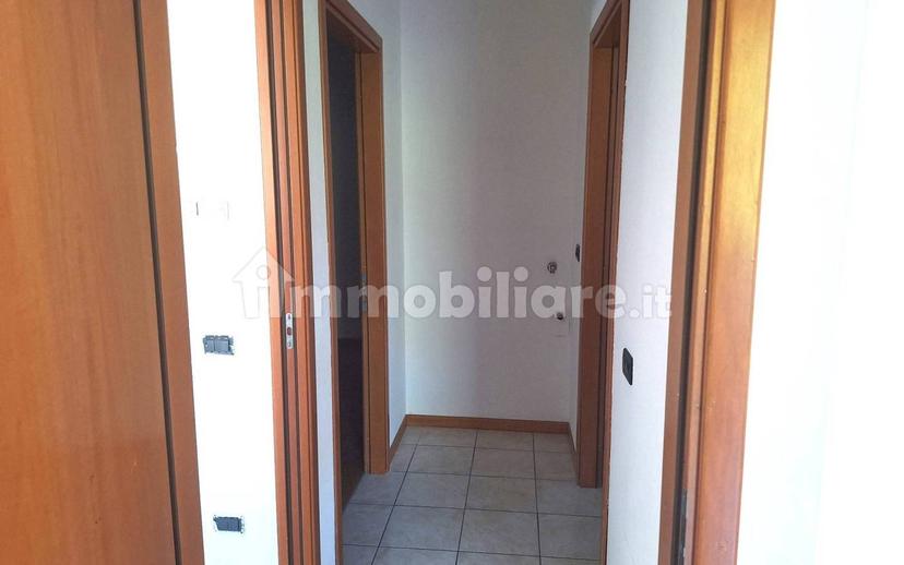 Trilocale via Garzoneri, Treviglio — foto 15 di 16