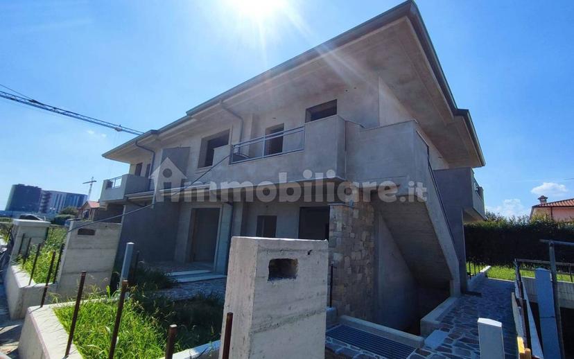 Quadrilocale via Valtrighe, Centro, Terno d'Isola — foto 39 di 50